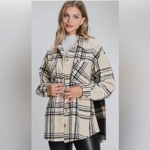 460. NWT! Elleborn Plaid Button Down Flannel Shacket Jacket